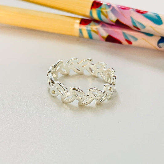 WP70 Anillo Hojitas Caladas Ancho 5 mm Espesor 2 mm Anillo Baño Plata Anillos Bañados hecho de Bronce Bañado en Plata 50 ml Joyas Bañadas en Plata
