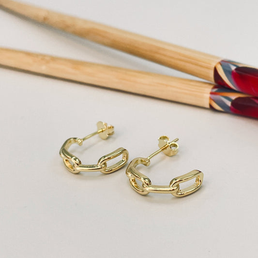 XO363 Aro Media Argolla Eslabones 20 x 5 mm Espesor 1.8 mm Aro Baño Oro Aros Bañados hecho de Bronce Bañado en Oro 18K Joyas Bañadas en Oro