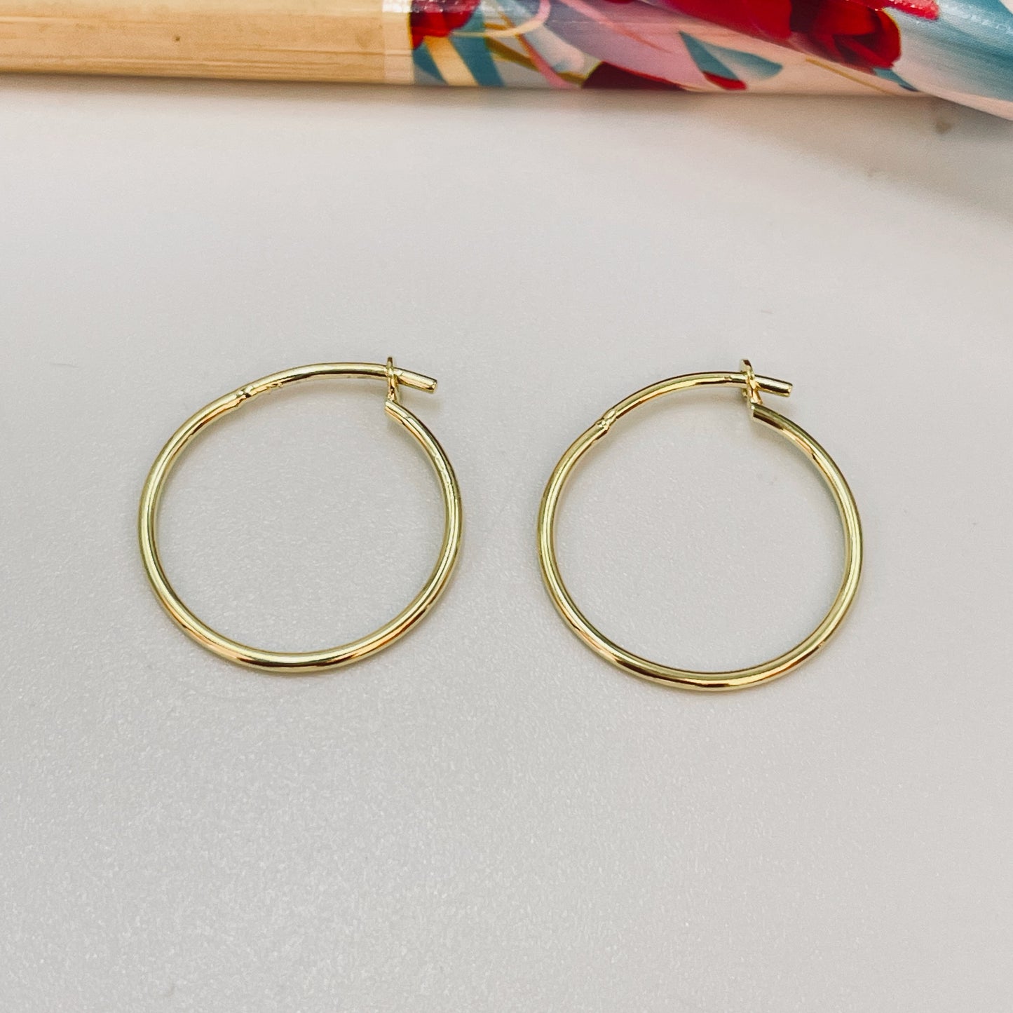 XO365 Aro Argolla para pasar 15 mm Espesor 1 mm Aro Baño Oro Aros Bañados hecho de Bronce Bañado en Oro 18K Joyas Bañadas en Oro