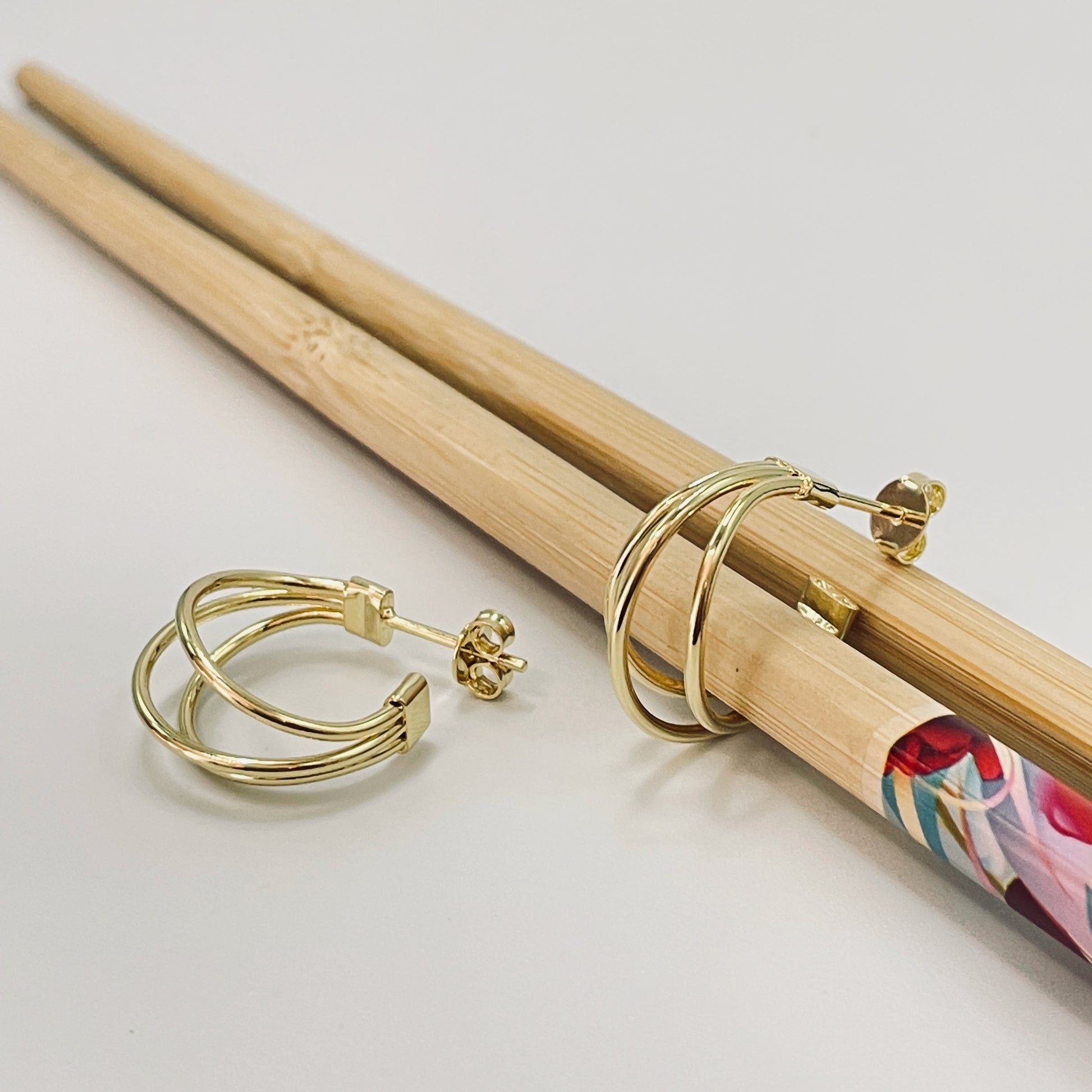 XO380 Aro Argolla 3 argollas unidas 20 x 10 mm Aro Baño Oro Aros Bañados hecho de Bronce Bañado en Oro 18K Joyas Bañadas en Oro