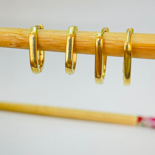 Joyas por Mayor Joyas Bañadas en Oro por Mayor Insumos para Joyas XO573 Aro Argolla Rectangular Small y Medium Ancho 2.2 Espesor 1.2 mm Aro Baño Oro