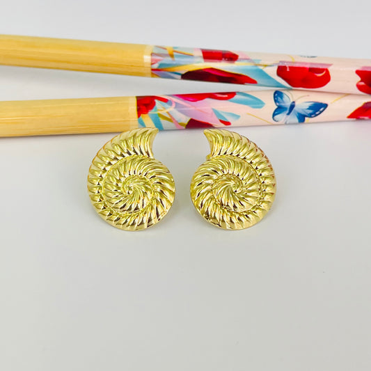 Joyas por Mayor Joyas Bañadas en Oro por Mayor Insumos para Joyas XO575 Aro Caracola de Mar 21 x 16 mm Espesor 0.8 mm Aro Baño Oro