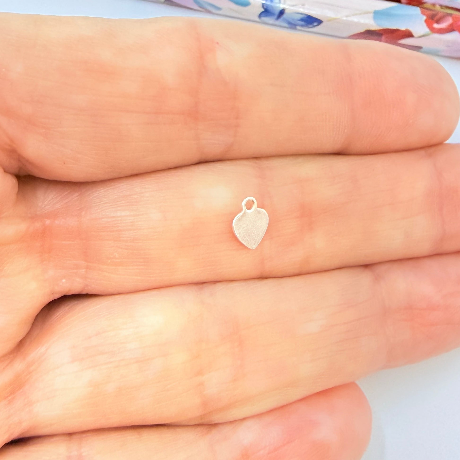 Joyas por Mayor Joyas Bañadas en Plata por Mayor Insumos para Joyas FP1255 Colgante o Terminal de Cadena Mini Corazón 5 x 5 mm más argollita 0.8 mm Figura Baño Plata