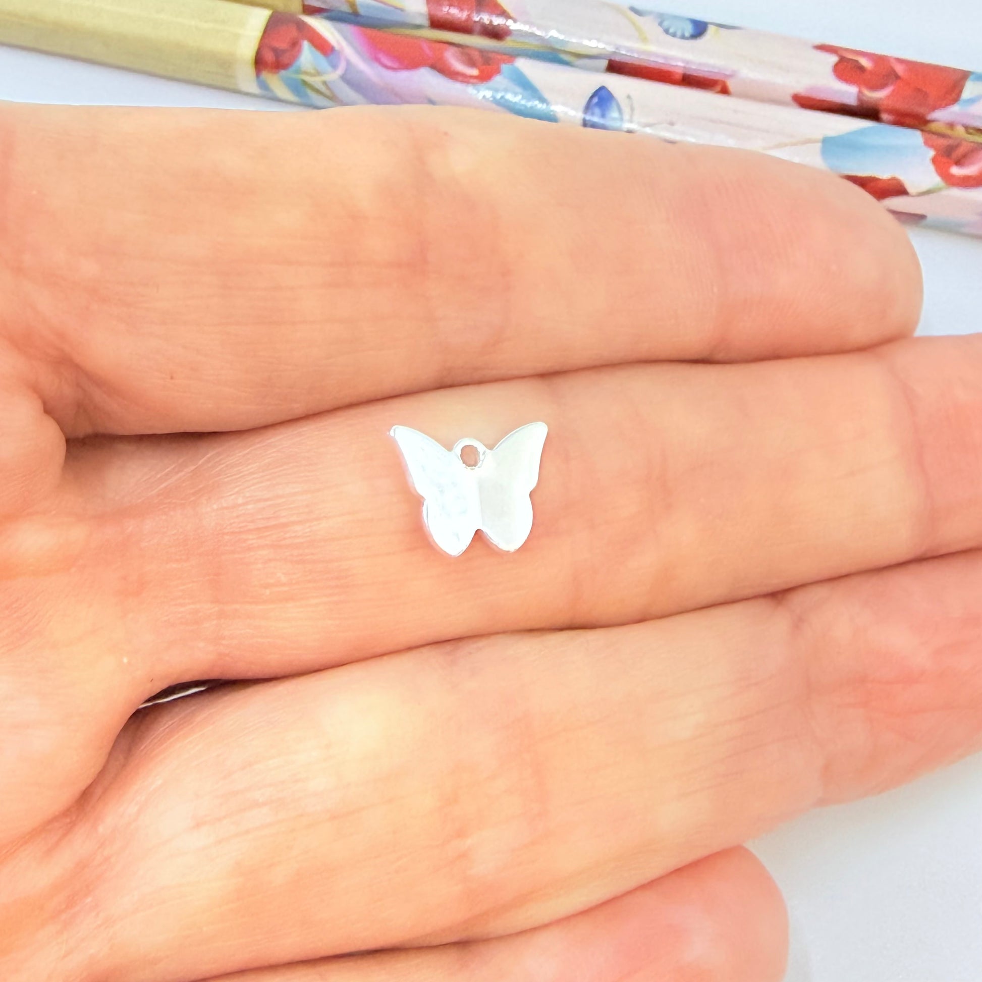 Joyas por Mayor Joyas Bañadas en Plata por Mayor Insumos para Joyas FP1256 Colgante Mariposa 7.5 x 10 mm Espesor 0.9 mm Figura Baño Plata