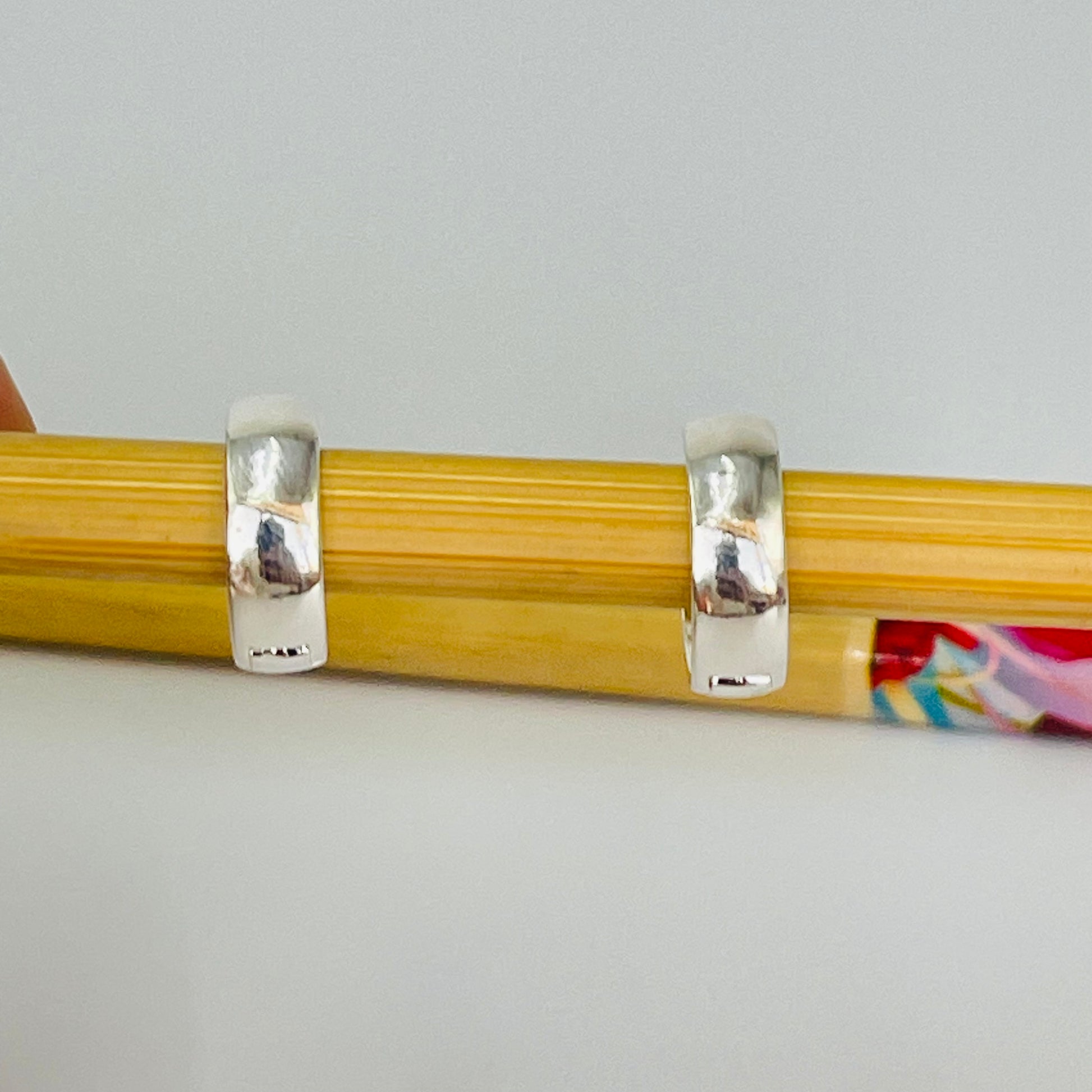 Joyas por Mayor Joyas Bañadas en Plata por Mayor Insumos para Joyas XP578 Aro Argolla Ancha Large y Medium Ancho 4.5 mm Espesor 1.2 mm Aro Baño Plata