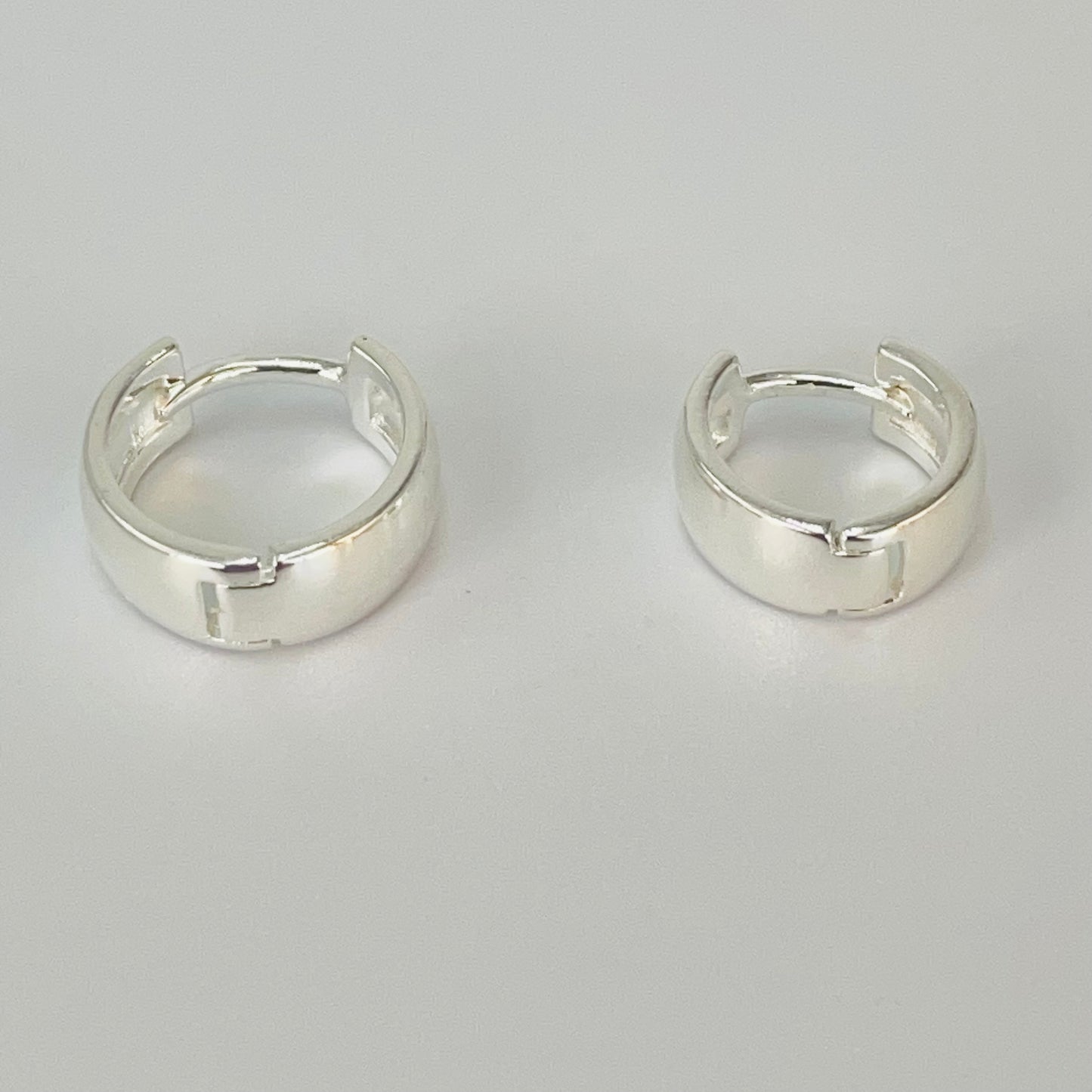 Joyas por Mayor Joyas Bañadas en Plata por Mayor Insumos para Joyas XP578 Aro Argolla Ancha Large y Medium Ancho 4.5 mm Espesor 1.2 mm Aro Baño Plata