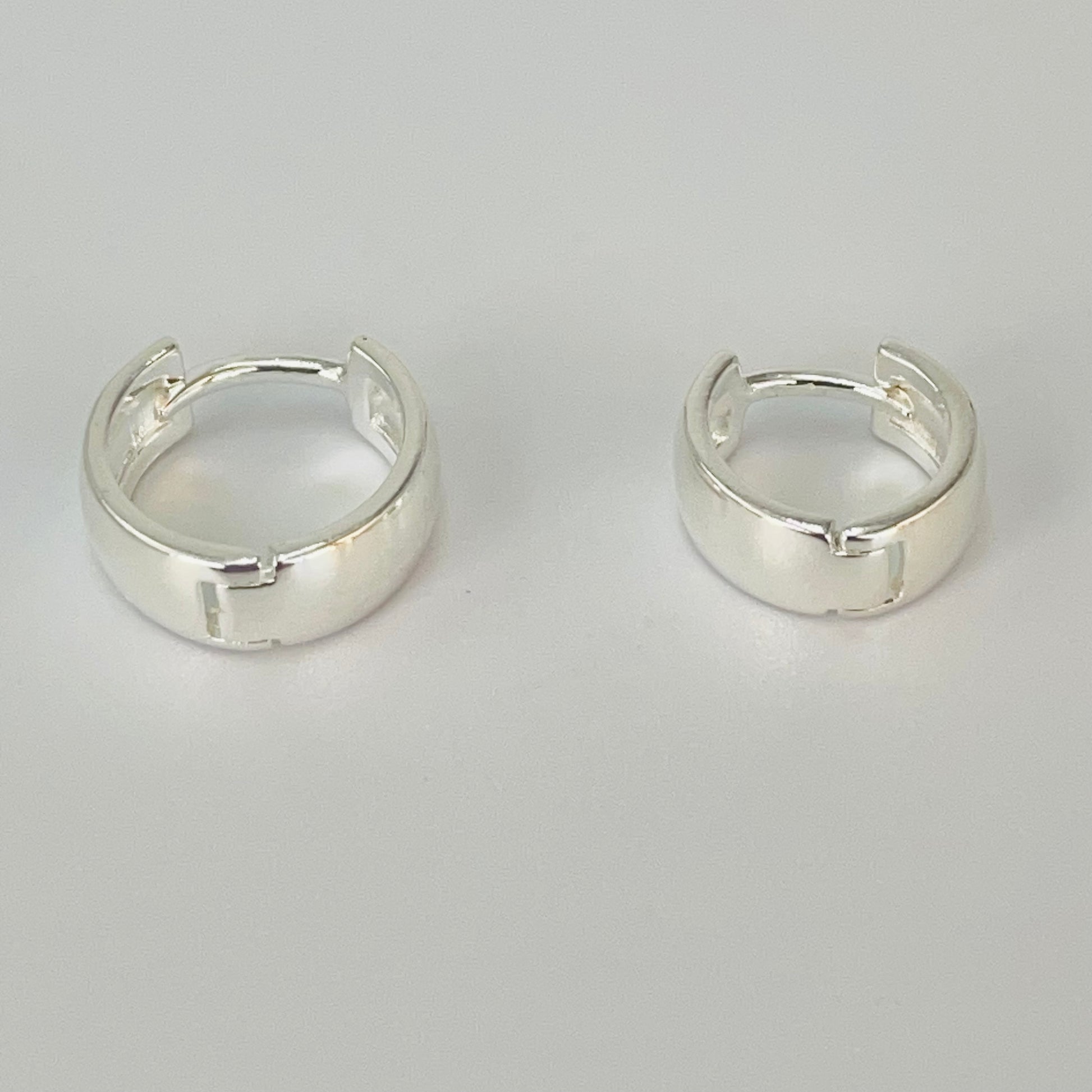 Joyas por Mayor Joyas Bañadas en Plata por Mayor Insumos para Joyas XP578 Aro Argolla Ancha Large y Medium Ancho 4.5 mm Espesor 1.2 mm Aro Baño Plata