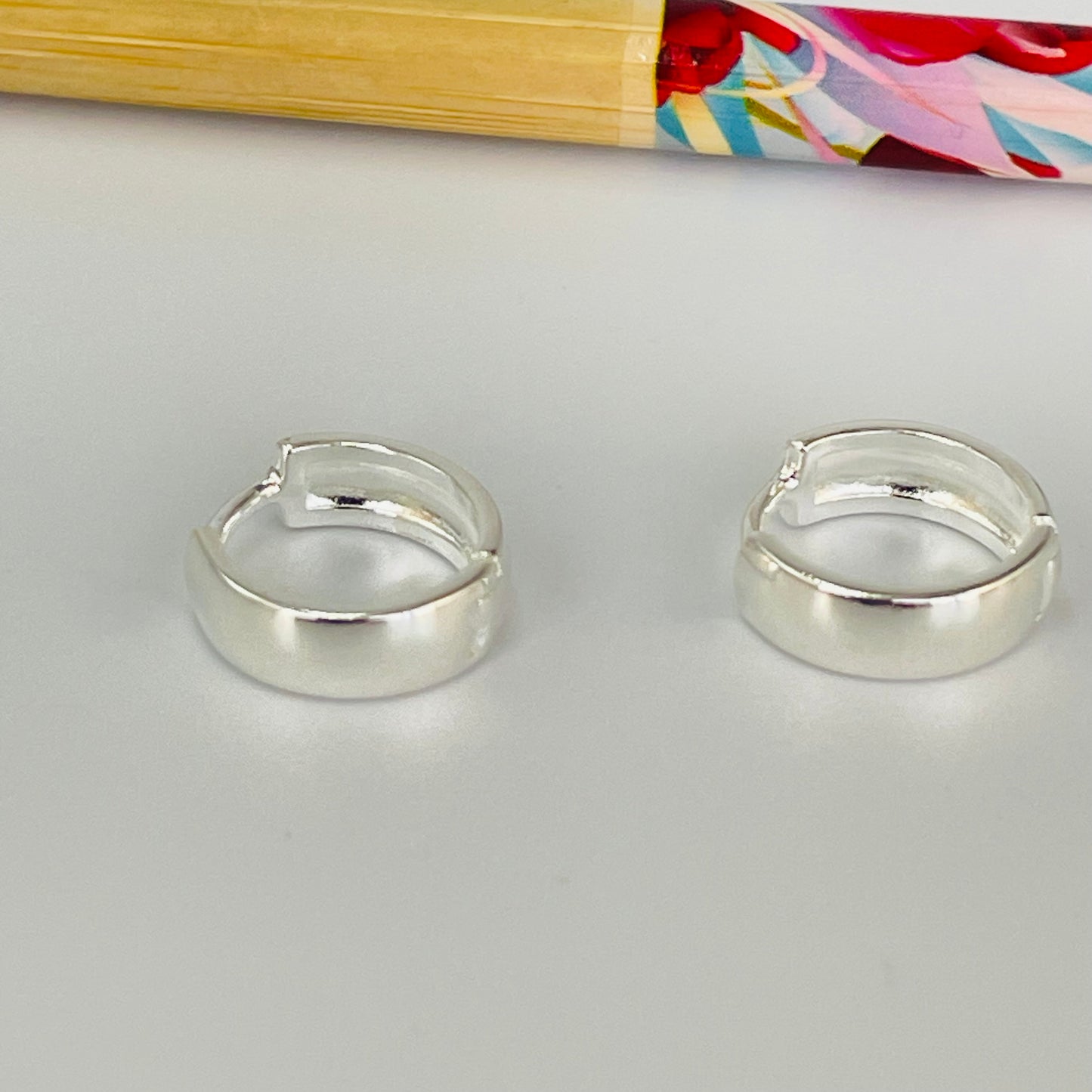 Joyas por Mayor Joyas Bañadas en Plata por Mayor Insumos para Joyas XP578 Aro Argolla Ancha Large y Medium Ancho 4.5 mm Espesor 1.2 mm Aro Baño Plata