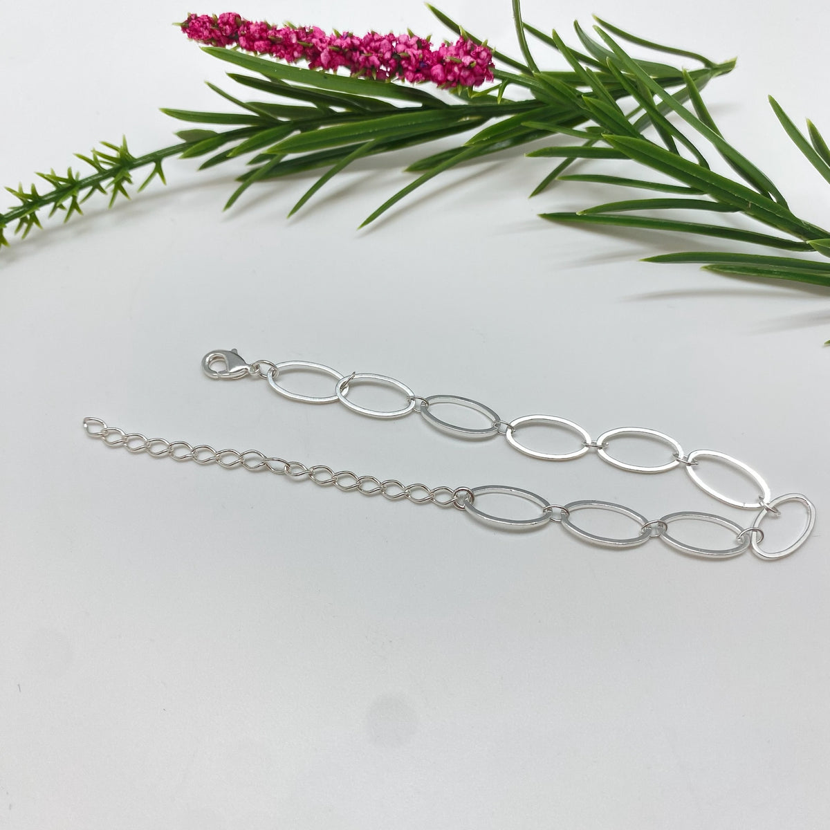 PP47 Pulsera cadena eslabones 14x7 mm y mini eslabón 4x2 mm Largo 15.3 cm más extersor de 5 cm Pulsera Baño Plata