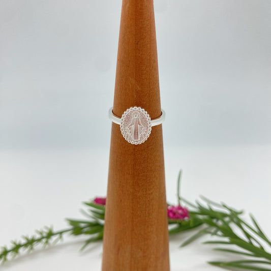 WP82 Anillo Ajustable Virgen de los milagros Oval 12 x 10 mm Espesor 1.5 mm Argolla Ancho y Espesor 2 mm Anillo Baño Plata