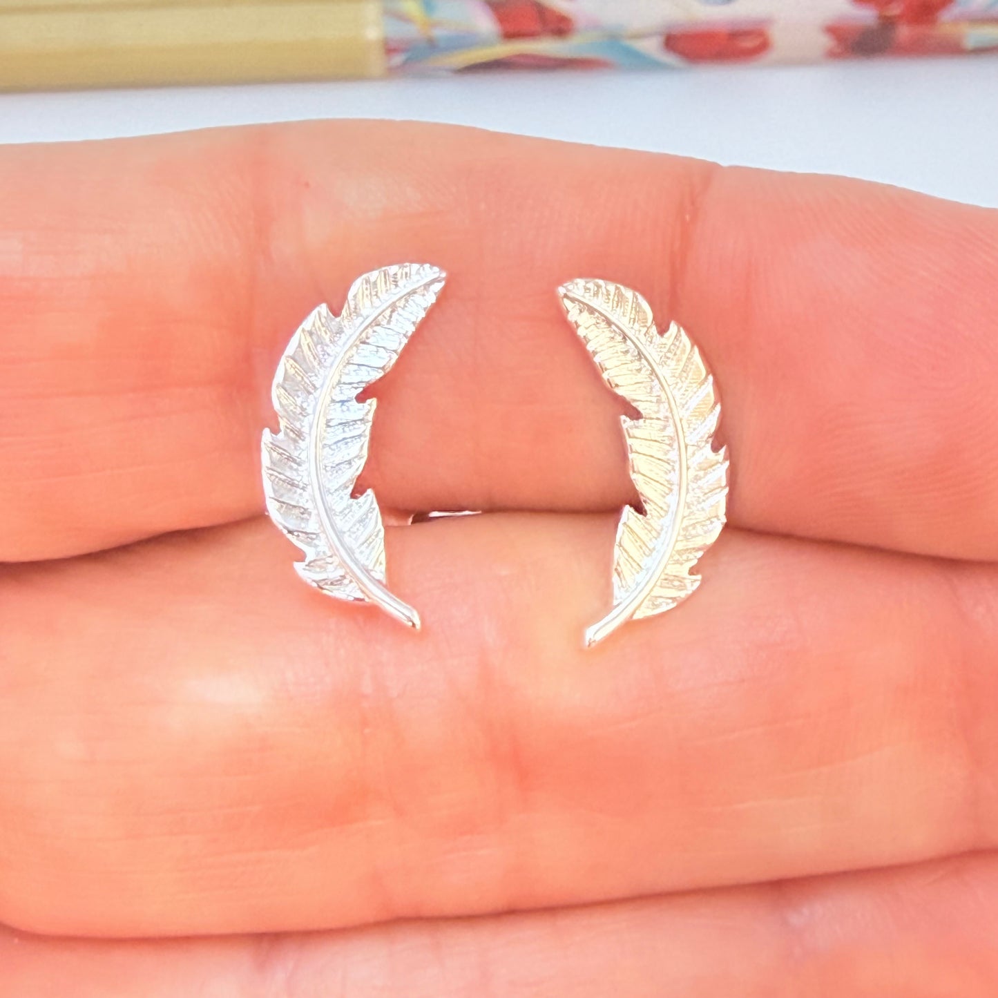 Joyas por Mayor Joyas Bañadas en Plata por Mayor Insumos para Joyas XP572 Aro Pluma 17 x 5 mm Espesor 1.2 mm Aro Baño Plata