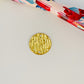 FO127 Chapa Redondo Efecto Martillado diá. 15 mm Figura Baño Oro Figuras Bañadas en Oro y Plata hecho de Bronce Bañado en Oro 18K