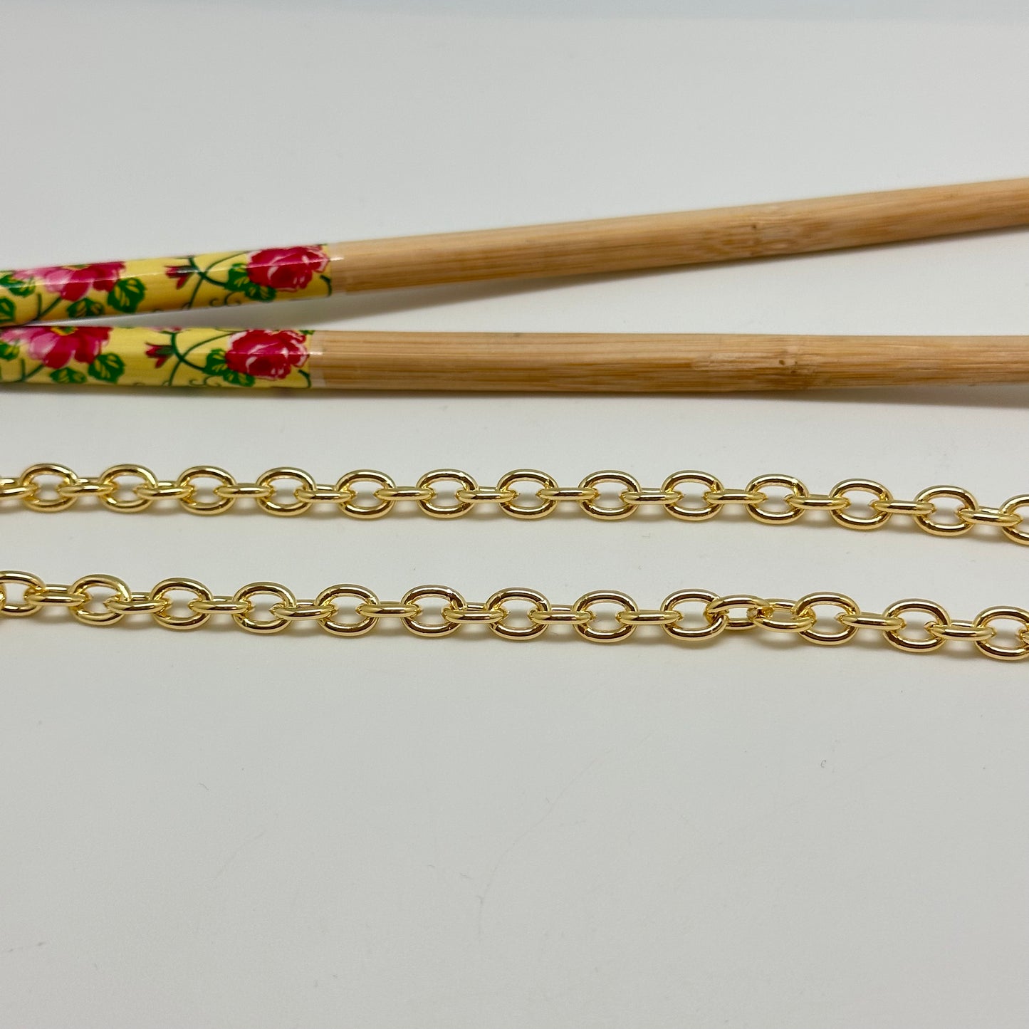 CO152 Cadena Candado Eslabón 10 x 6 mm Espesor 1.8 mm Largo 45 cm Cadena Terminada Baño Oro