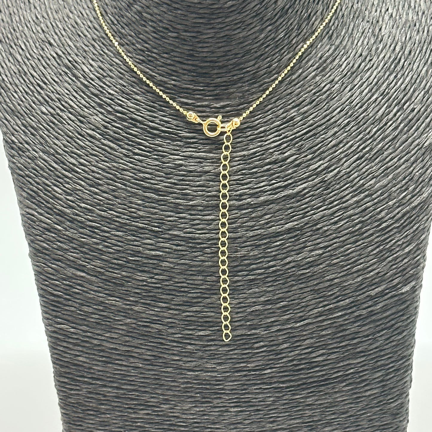 CO149 Collar Cadena tipo militar con 3 corazones pasados de 5 mm Largo 35 cm mas extensor de 7 cm Collar Terminado Baño Oro