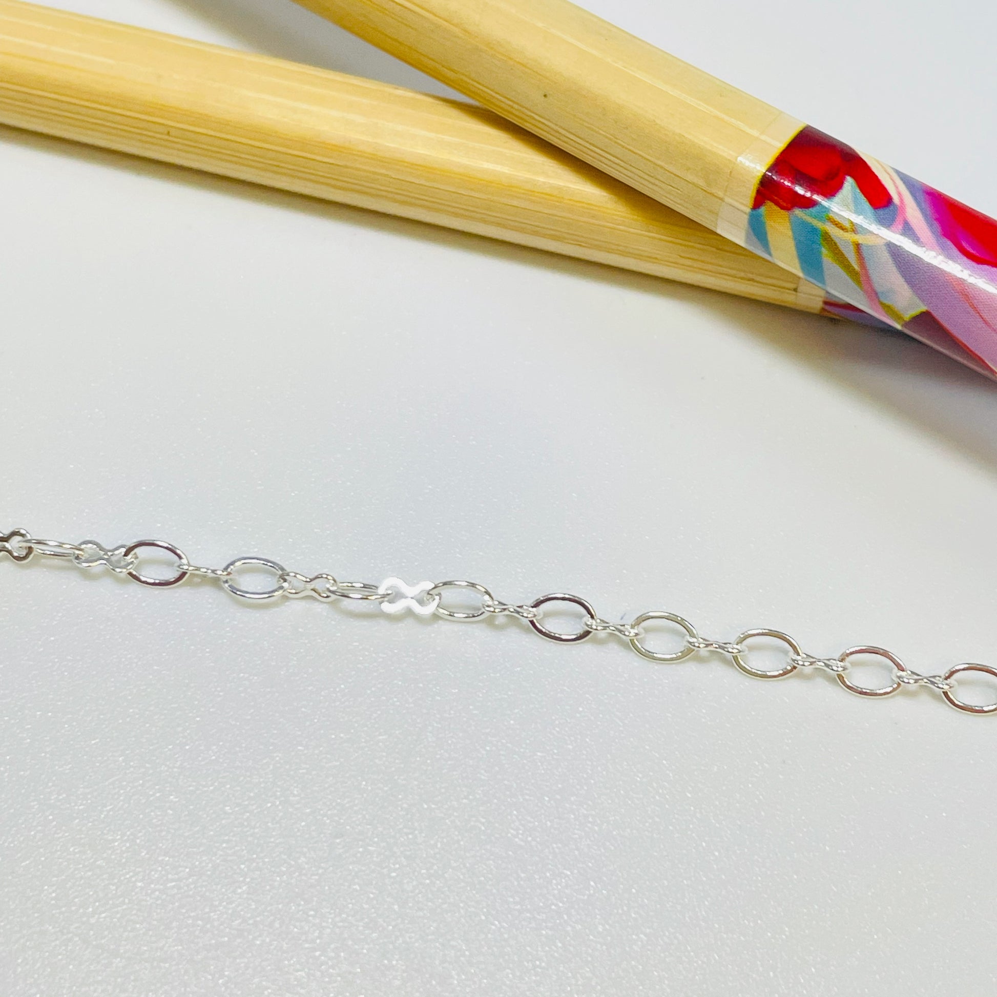 CP140 Cadena Alternada candado e infinito Eslabon 3x2 mm Cadena Baño Plata Cadenas Bañadas hecho de Bronce Bañado en Plata 50 ml