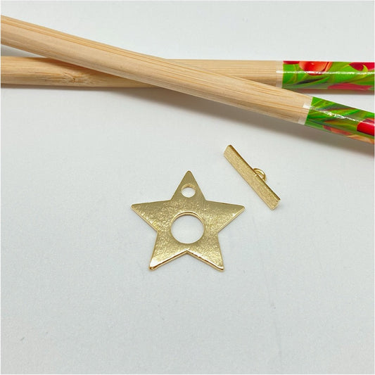 AO108 Broche Estrella Palito Lijado Estrella 29x29 mm palito 18x4 mm Accesorio Baño Oro Accesorios Bañados hecho de Bronce Bañado en Oro 18K Joyas Bañadas en Oro