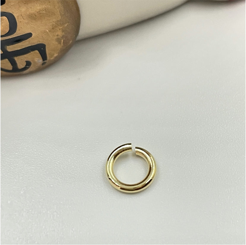 AO73 Argolla 1.2x5 oro Accesorio Baño Oro Accesorios Bañados en Oro y Plata hecho de Bronce Bañado en Oro 18K