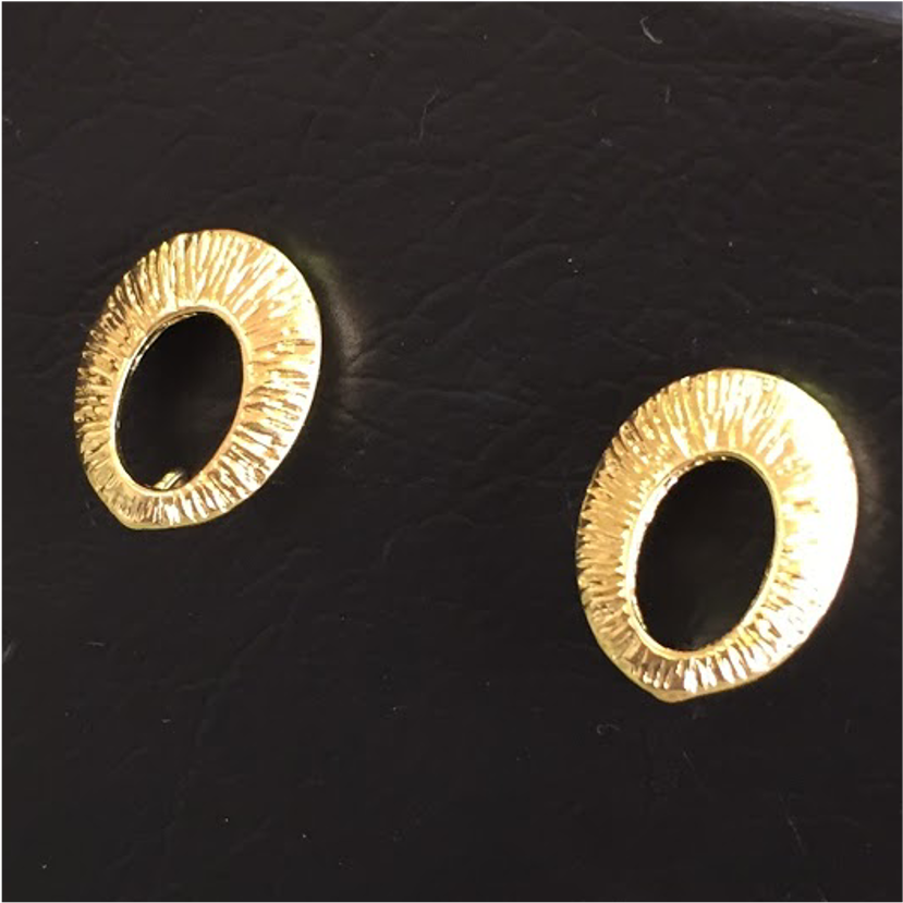 BO09-16-x-18-mm-cuadrado-Base-Aro-Baño-Oro
