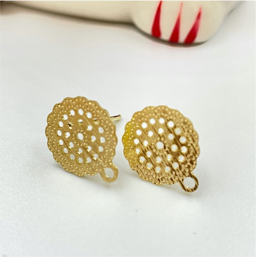 BO73 Base calada tipo flor 11 mm Base Baño Oro Base de Aro hecho de Bronce Bañado en Oro 18K Joyas Bañadas en Oro