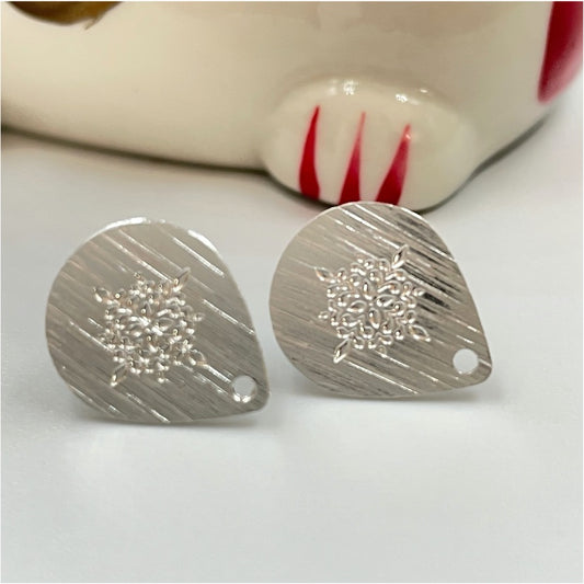 BP80 Base Gota diseño Floral estampado 14 mm Base Baño Plata Base de Aro hecho de Bronce Bañado en Plata 50 ml Joyas Bañadas en Plata