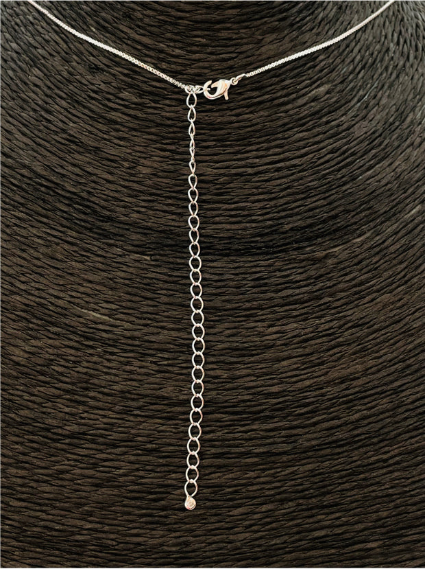 CP107 Collar con Gota Cristal Rosado 9x6 mm 2 Mini Circones 2 mm y 2 circones de 3 mm en cadena veneciana 38 cm más extensor de 10 cm terminación en mini circón Cadena Baño Plata Cadenas Bañadas en Oro y Plata hecho de Bronce Bañado en Plata 50 ml Joyas Bañadas en Plata