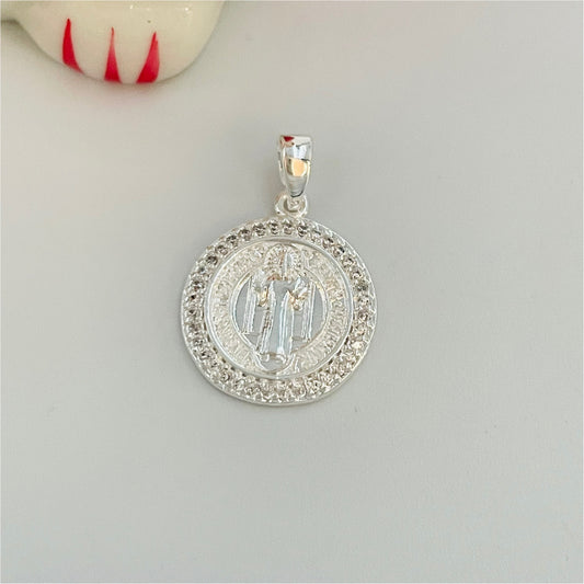 CT01 Colgante San Benito con circones 15 mm más balier Cadena Baño Plata Figuras Bañadas en Oro y Plata hecho de Bronce Bañado en Plata 50 ml