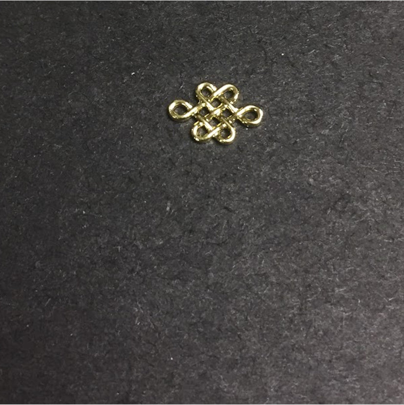 FO156 Conector Infinito 14x9 mm Figura Baño Oro Figuras Bañadas en Oro y Plata hecho de Bronce Bañado en Oro 18K