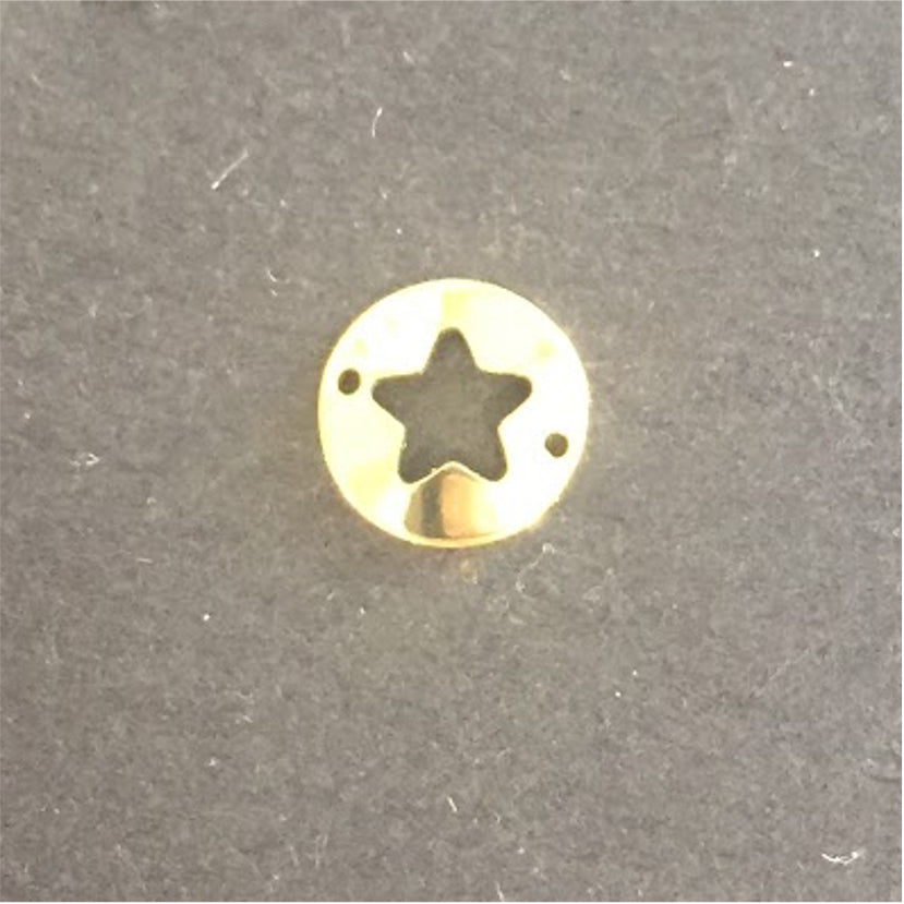 FO199 Conector Medalla Estrella Calada 11 mm Figura Baño Oro Figuras Bañadas en Oro y Plata hecho de Bronce Bañado en Oro 18K