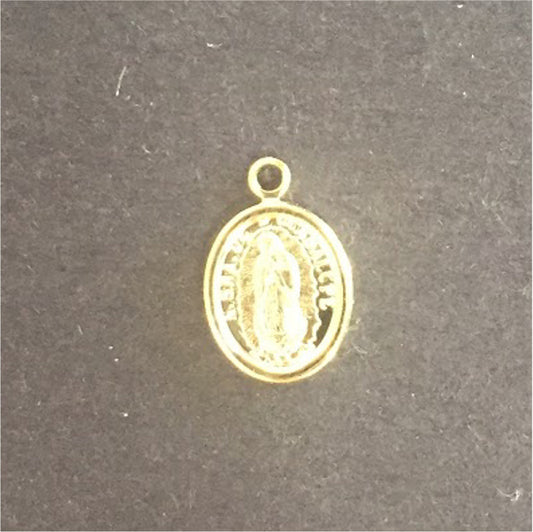 FO200 Colgante Virgen de Guadalupe 11x9 mm Figura Baño Oro Figuras Bañadas en Oro y Plata hecho de Bronce Bañado en Oro 18K