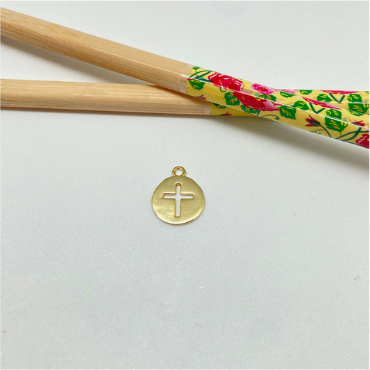 FO209 Colgante Medalla Cruz Calada diá. 20 mm más argollita Figura Baño Oro Figuras Bañadas hecho de Bronce Bañado en Oro 18K Joyas Bañadas en Oro