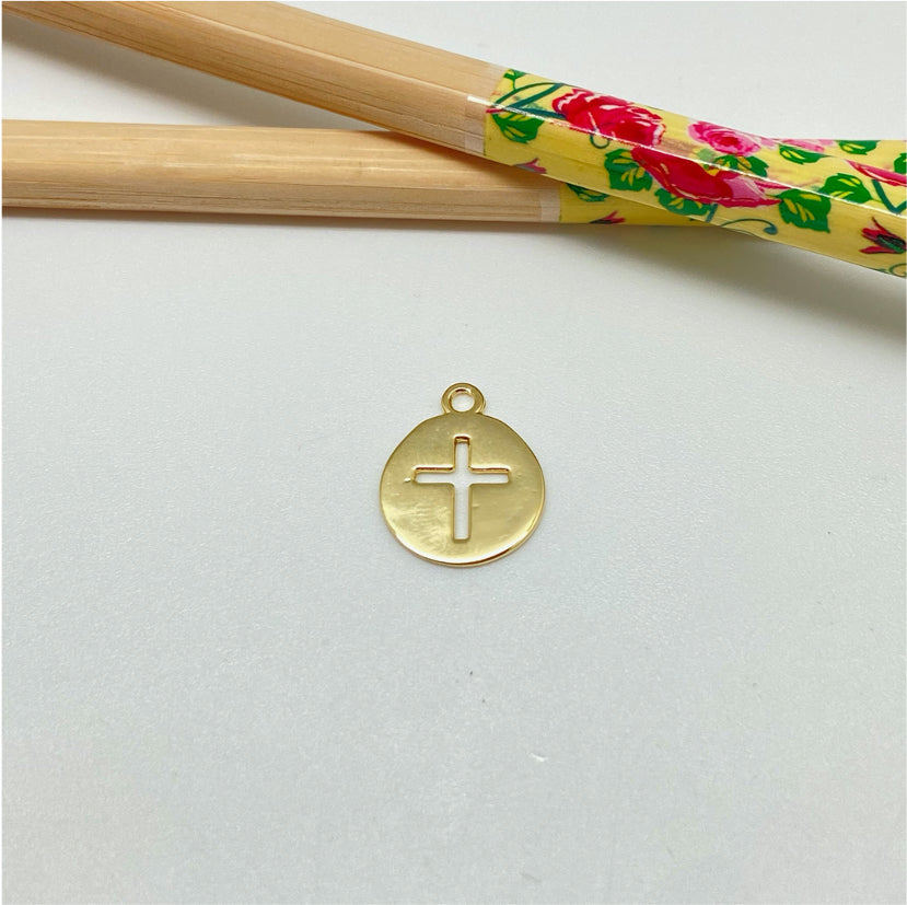 FO209 Colgante Medalla Cruz Calada diá. 20 mm más argollita Figura Baño Oro Figuras Bañadas hecho de Bronce Bañado en Oro 18K Joyas Bañadas en Oro