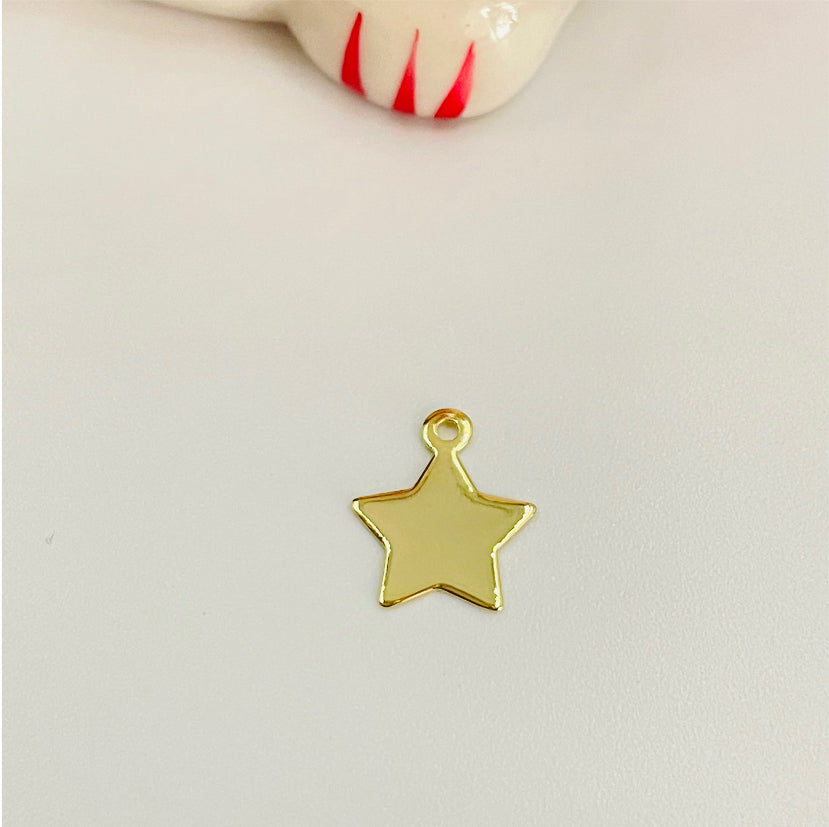 FO214 Estrella con argolla 12 mm Figura Baño Oro Figuras Bañadas en Oro y Plata hecho de Bronce Bañado en Oro 18K
