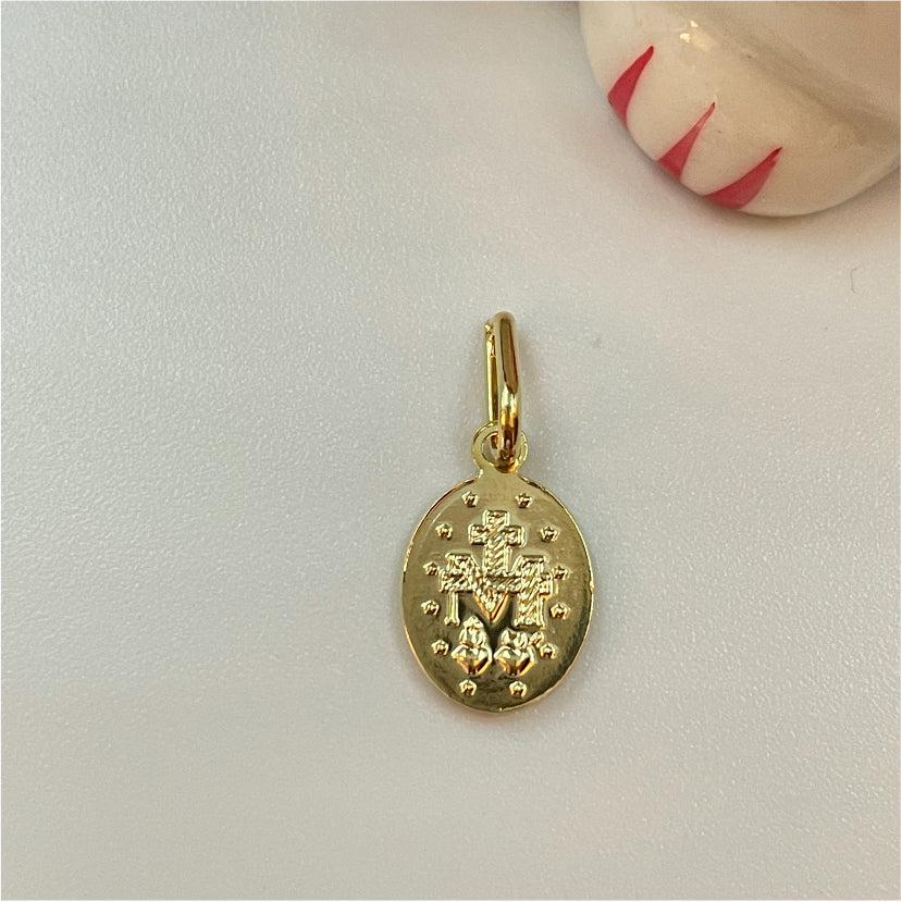 FO220 Virgen de los Milagros 10x8 mm Figura Baño Oro Figuras Bañadas en Oro y Plata hecho de Bronce Bañado en Oro 18K