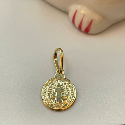 FO295 8 mm San Benito Figura Baño Oro Figuras Bañadas en Oro y Plata hecho de Bronce Bañado en Oro 18K Joyas Bañadas en Oro