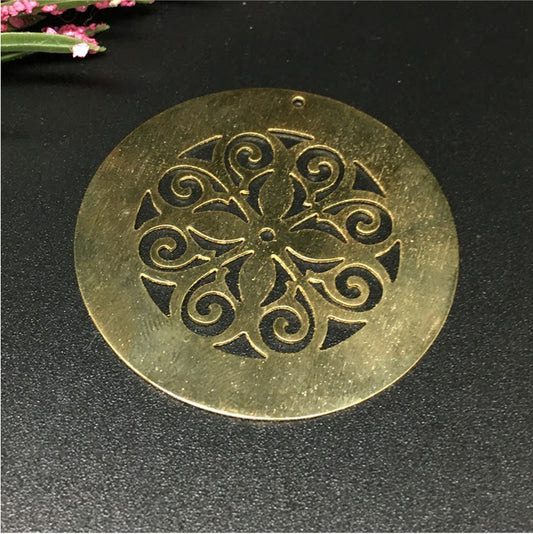 FO312 Figura Calada Mándala M Borde Liso 48 mm Figura Baño Oro Figuras Bañadas en Oro y Plata hecho de Bronce Bañado en Oro 18K
