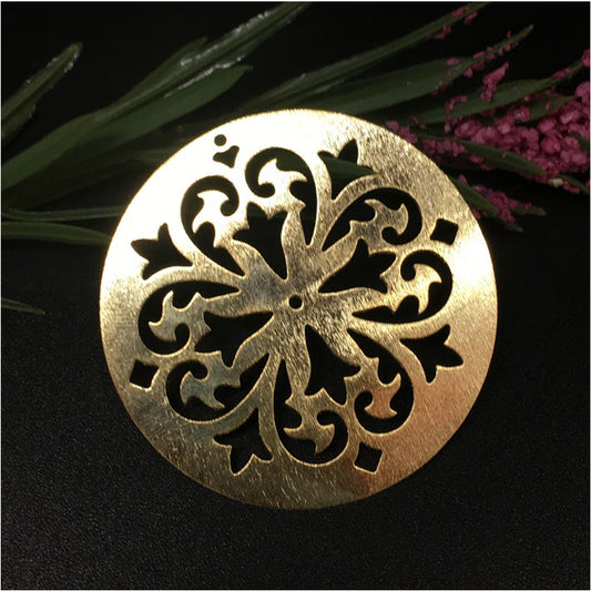FO313 Figura Calada Mándala 48 mm Figura Baño Oro Figuras Bañadas en Oro y Plata hecho de Bronce Bañado en Oro 18K