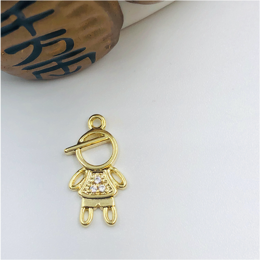 FO389 Niñito Circones 18x10 mm Figura Baño Oro Figuras Bañadas en Oro y Plata hecho de Bronce Bañado en Oro 18K Joyas Bañadas en Oro