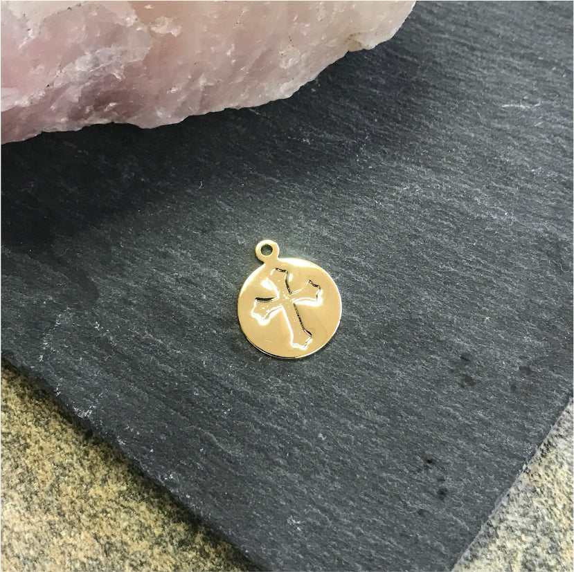 FO454 Medalla Cruz Estampada 12 mm Figura Baño Oro Figuras Bañadas en Oro y Plata hecho de Bronce Bañado en Oro 18K