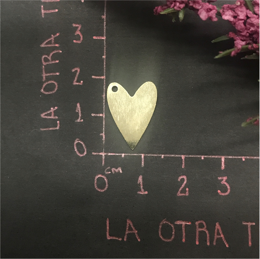 FO533 Colgante Corazón Chico Lijado 18x14 mm Figura Baño Oro Figuras Bañadas hecho de Bronce Bañado en Oro 18K Joyas Bañadas en Oro