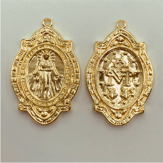 FO596 Colgante Ovalado Virgen de los Milagros 27 x 19 mm Figura Baño Oro Figuras Bañadas en Oro y Plata hecho de Bronce Bañado en Oro 18K