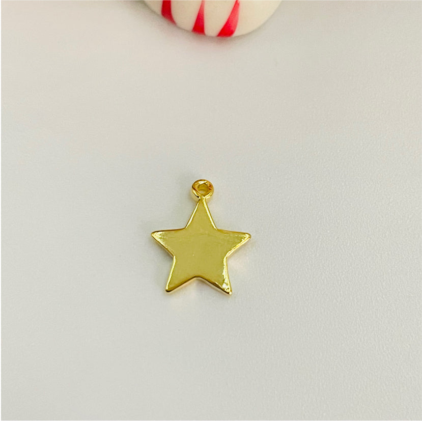 FO731 Estrella con argollita 12 mm Espesor 1 mm Figura Baño Oro Figuras Bañadas en Oro y Plata hecho de Bronce Bañado en Oro 18K