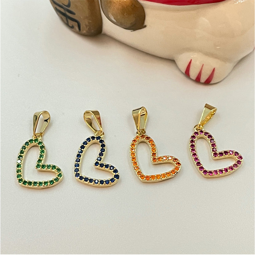 FO775 Colgante Corazón Ladeado Calado con circones de colores 16x13 mm mas Balier Figura Baño Oro Figuras Bañadas en Oro y Plata hecho de Bronce Bañado en Oro 18K