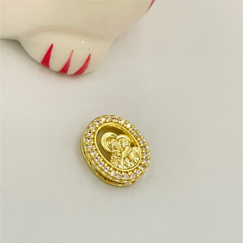 FO797 Colgante Ovalado Virgen del Carmen Circones en el borde con galeria 12x10 mm Figura Baño Oro Figuras Bañadas en Oro y Plata hecho de Bronce Bañado en Oro 18K Joyas Bañadas en Oro