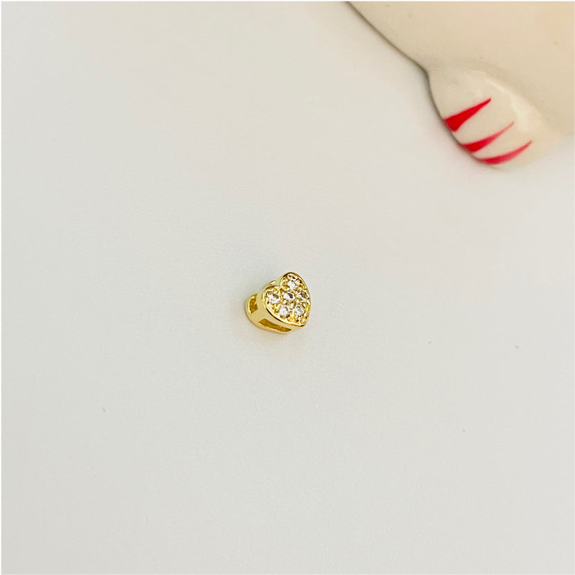 FO805 Colgante Mini Corazón para pasar 6 mm Figura Baño Oro Figuras Bañadas en Oro y Plata hecho de Bronce Bañado en Oro 18K