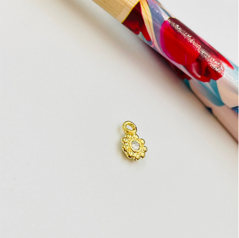 FO812 Colgante Punto de Luz borde con puntitos 5 mm más argollita Figura Baño Oro Figuras Bañadas en Oro y Plata hecho de Bronce Bañado en Oro 18K