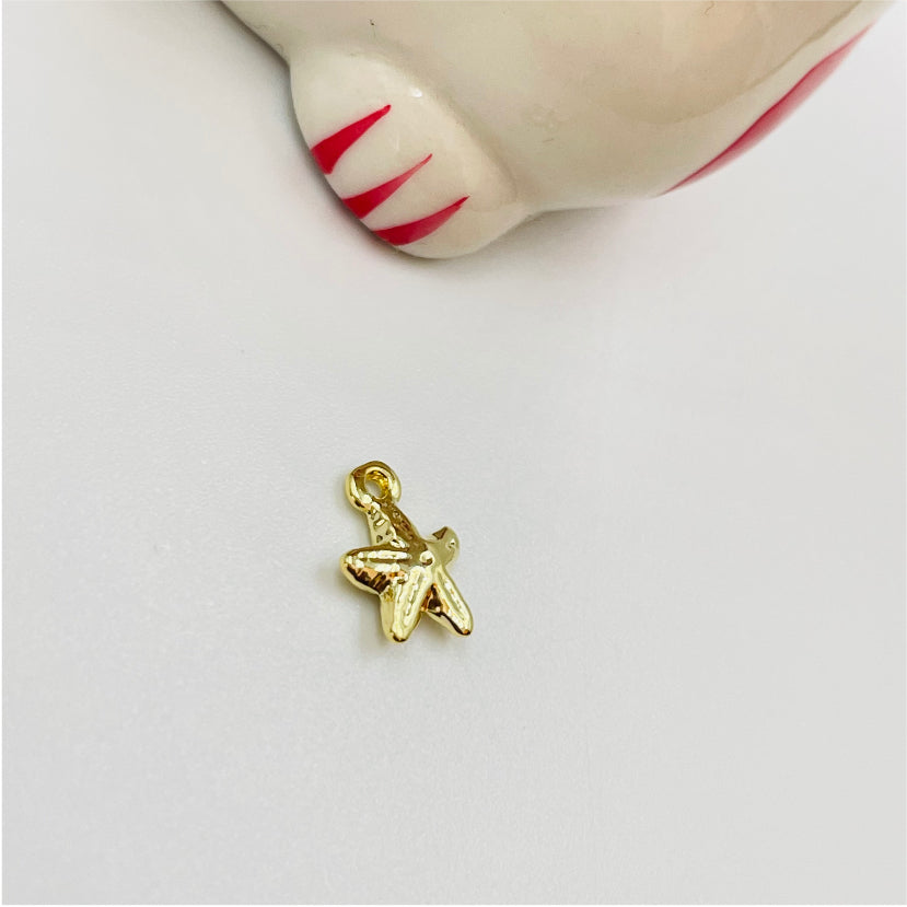 FO843 Colgante Mini Estrella de Mar 12x10 mm incluye argollita Figura Baño Oro Figuras Bañadas en Oro y Plata hecho de Bronce Bañado en Oro 18K Joyas Bañadas en Oro