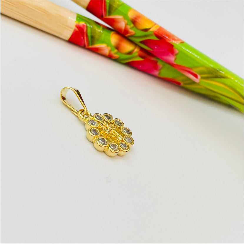 FO863 Colgante Mini Cruz en Borde de Circones 12 mm mas balier Figura Baño Oro Figuras Bañadas en Oro y Plata hecho de Bronce Bañado en Oro 18K Joyas Bañadas en Oro