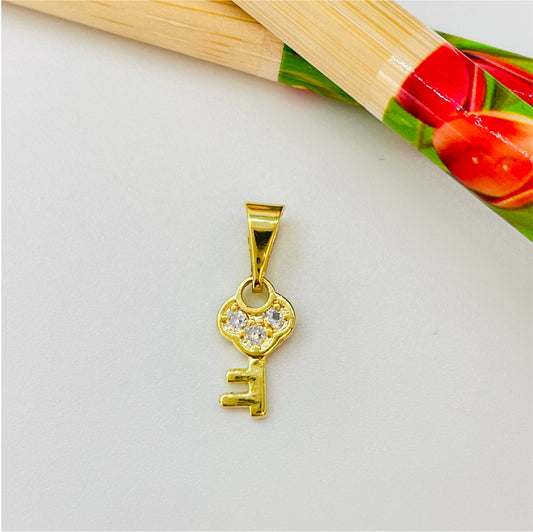 FO867 Colgante Mini Llave con circón 11x7 mm más balier Figura Baño Oro Figuras Bañadas en Oro y Plata hecho de Bronce Bañado en Oro 18K Joyas Bañadas en Oro