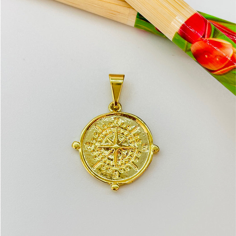 FO868 Colgante Brújula mediano 15 mm más balier Figura Baño Oro Figuras Bañadas en Oro y Plata hecho de Bronce Bañado en Oro 18K Joyas Bañadas en Oro