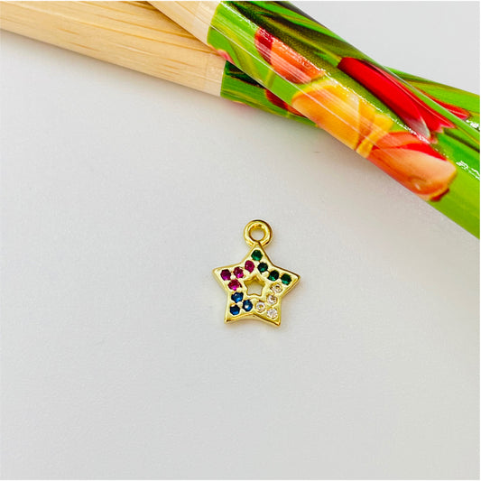 FO872 Colgante Estrella con Circones Mix Colores mini estrella calada en el centro 10 mm Figura Baño Oro Figuras Bañadas en Oro y Plata hecho de Bronce Bañado en Oro 18K Joyas Bañadas en Oro